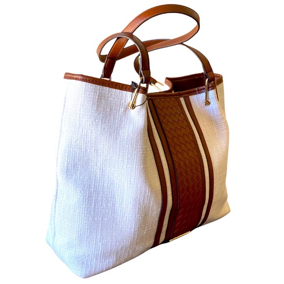 ADRIENNE VITTADINI LINEN TOTE W/ DETACHABLE POUCH - Picture 6 of 14